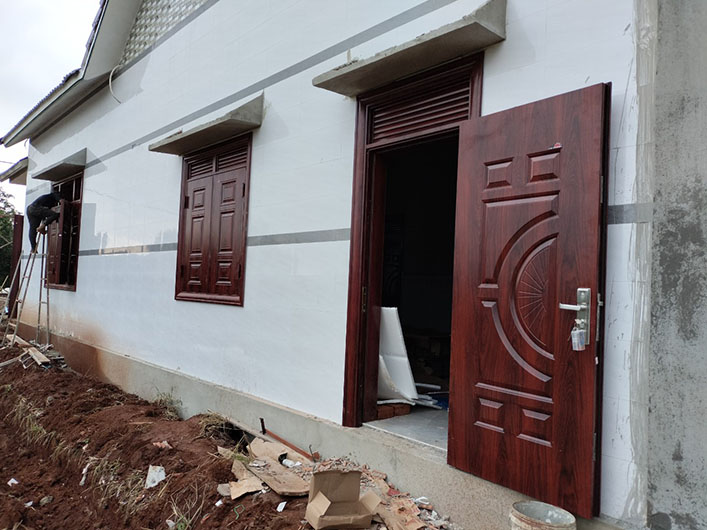 Cửa thép vân gỗ nhập khẩu cao cấp Đắk Nông - 0941.5555.37